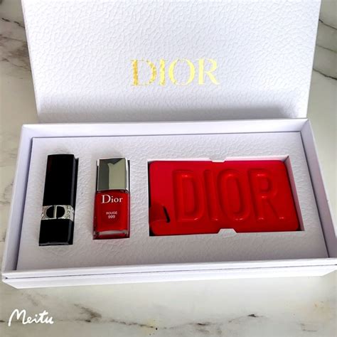 dior holiday gift set|dior getaway glamour set.